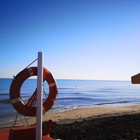 Hotel Baywatch à Margherita Di Savoia Extérieur photo